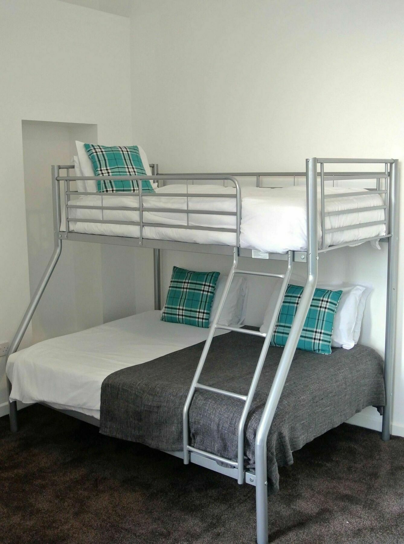 Approved Serviced Apartments Gorse Hill Manchester Exterior foto
